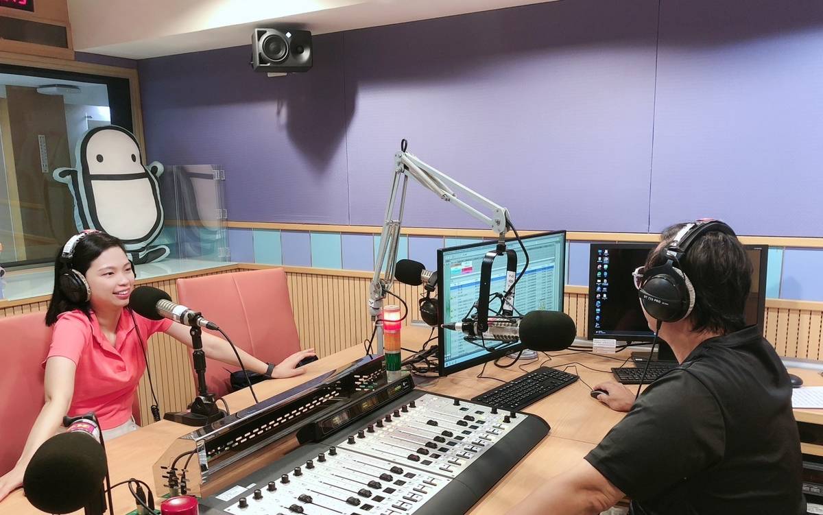 來賓心慧與主持人