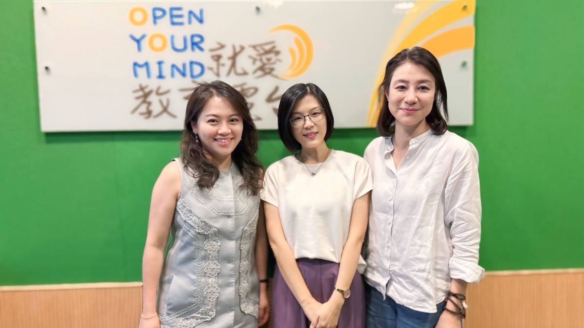 臺中市家庭教育中心主任巫春慧  25-26 國際扶輪 3462 地區企劃長楊于儀. 台中惠民扶輪社社長陳俞汎