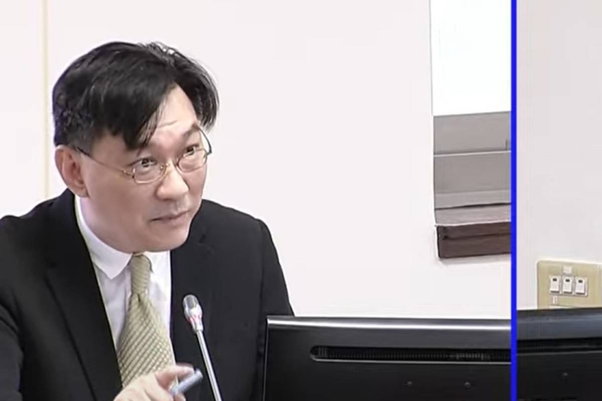 內政部次長董建宏接受立委質詢