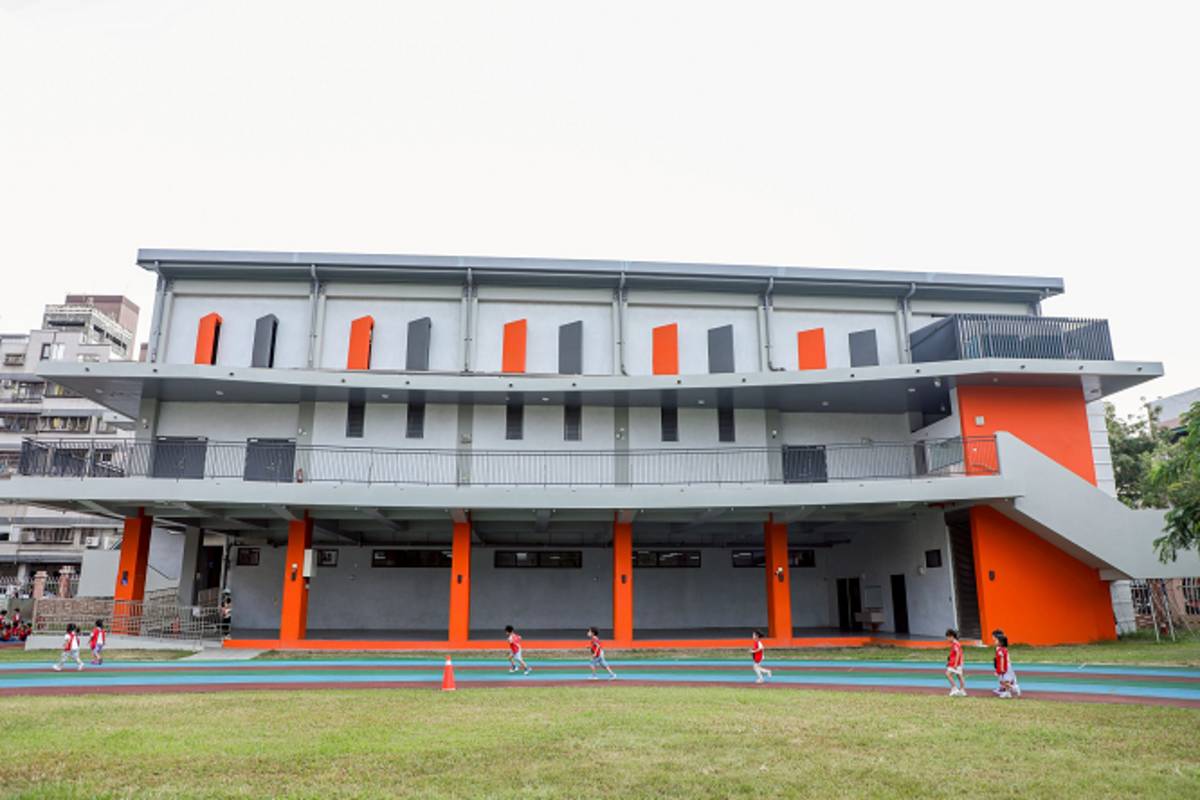 一樓規劃為里民聯合活動中心-提供社區長者關懷據點-多元課程及聯誼活動場域-二樓則為陳平國小專屬禮堂-滿足學校舉辦典禮-表演及教育活動的需要.