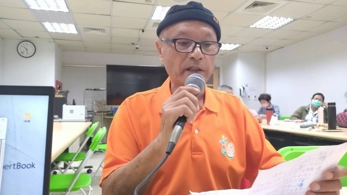 心樂齡學苑：信義國小樂齡學習中心學員 張欽墽 談 ~ 樂齡學習中心服務心得。