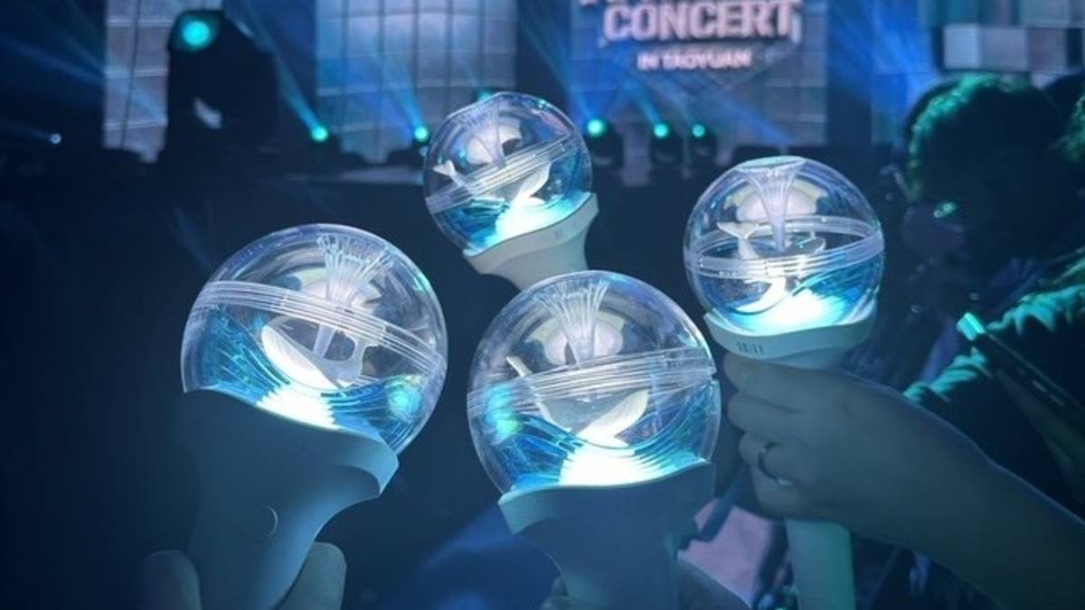 熊闆第一次見到NMIXX，是在2024年《K-WONDER》拼盤演唱會