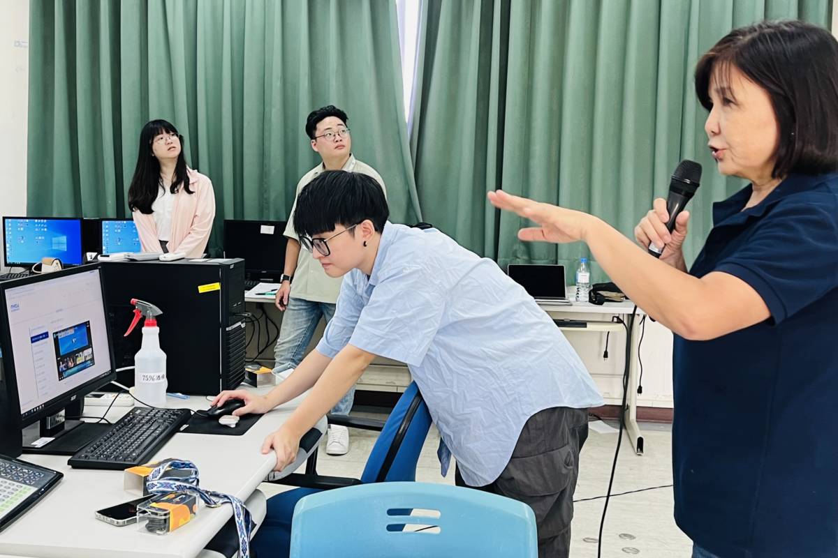 臺東縣政府教育處在東海國中舉辦「獨立研究探索體驗活動」，透過互動式遊戲程式專案製作，引導學生運用科技工具解決生活問題，並鼓勵結合在地特色與社會關懷。