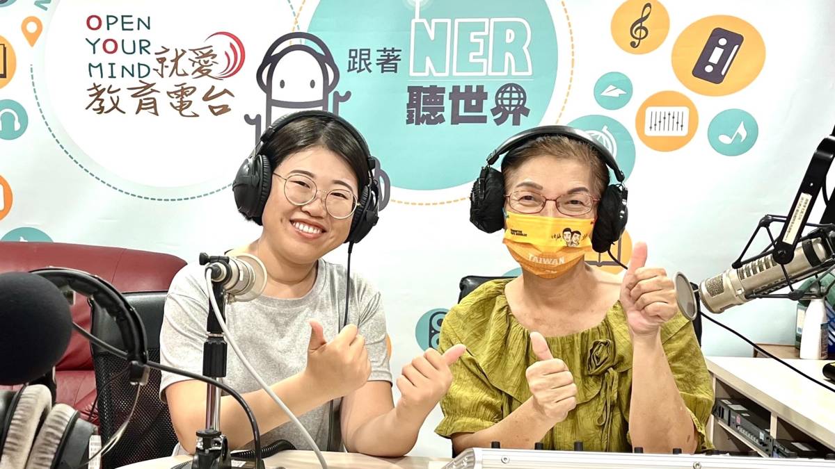 佳鎂希望從小金門帶回來的愛與溫暖，可以陪伴小光點畫廊的每位畫家繼續勇敢往前。