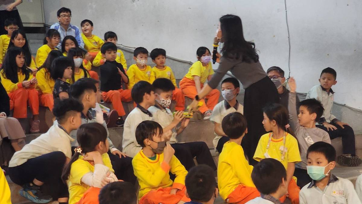113學年度健康促進學校輔導計畫校園健康主播評選第五名-新北市三重國民小學-健康體位講座