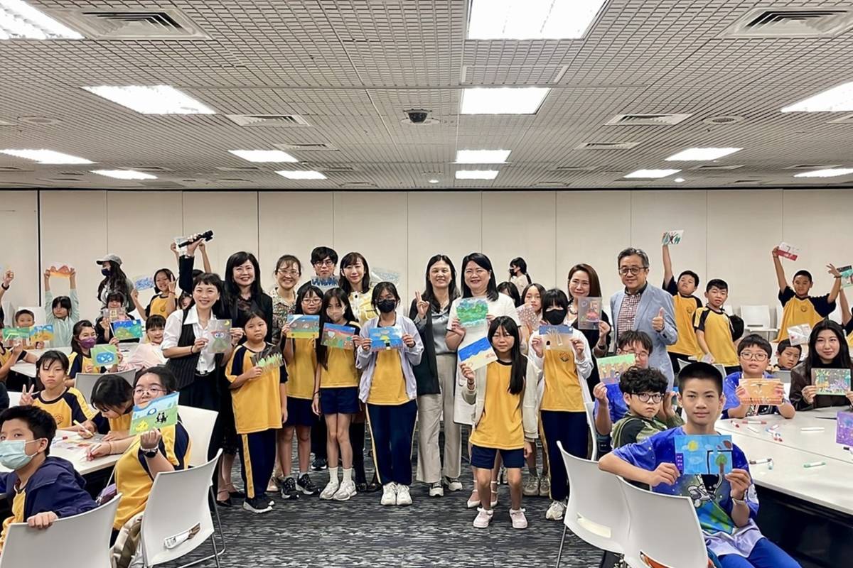 新北市新興國民小學及嘉義縣竹崎國民小學參與「2025 ART TAIPEI藝術教育日十周年