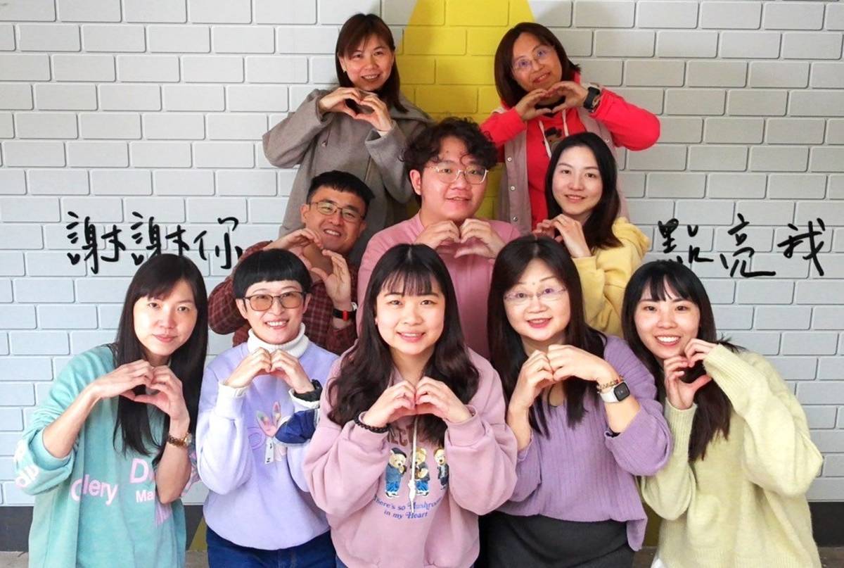 三民高中獲友善校園卓越學校，李慧鈴主任以正念減壓助師生榮獲優秀學輔主管