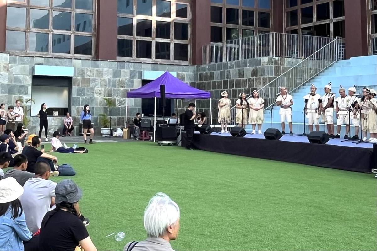 史前館今年與阿米斯音樂節合作，邀請音樂歌舞藝文團體於館內進行演出。