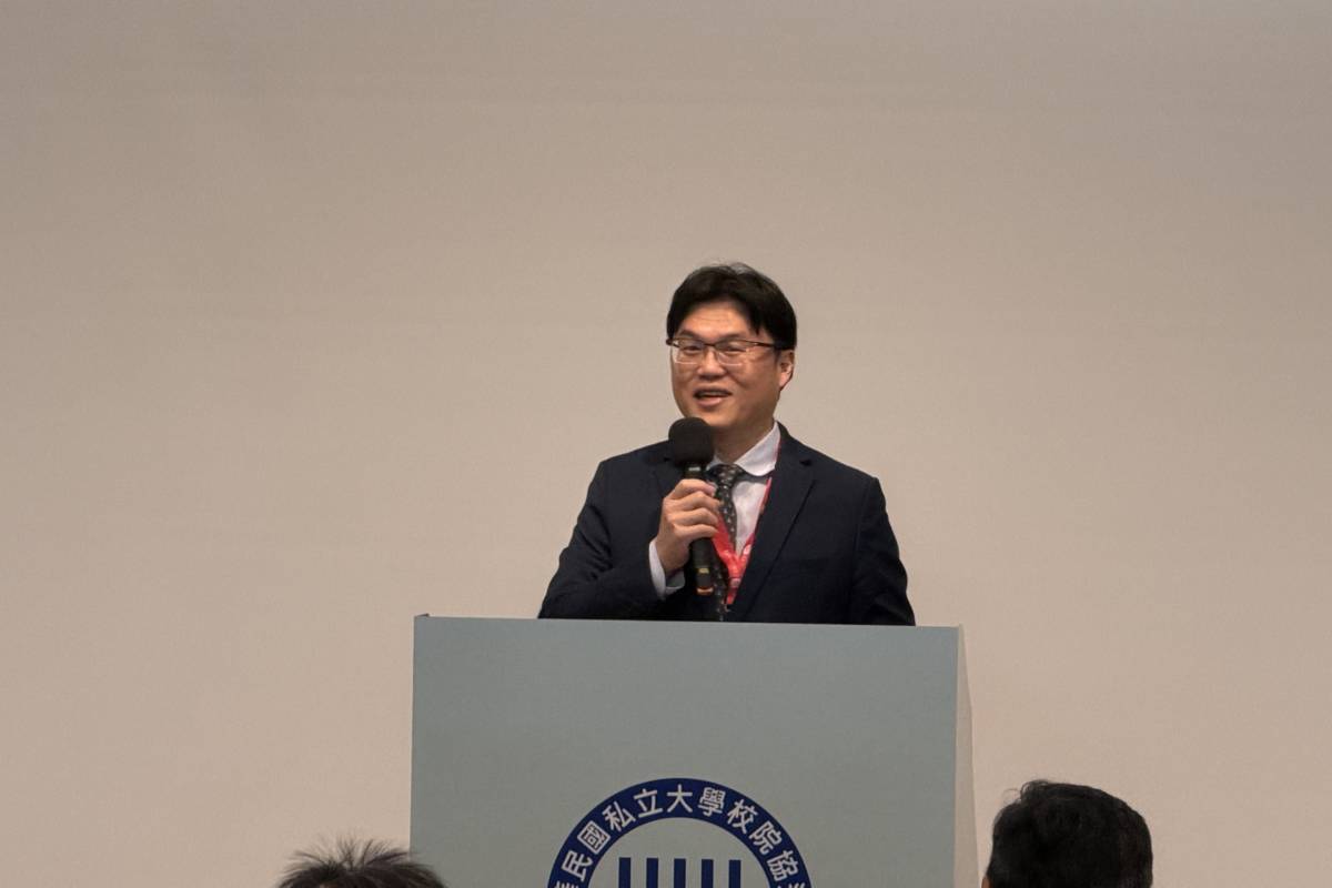 教育部朱俊彰次長致詞。