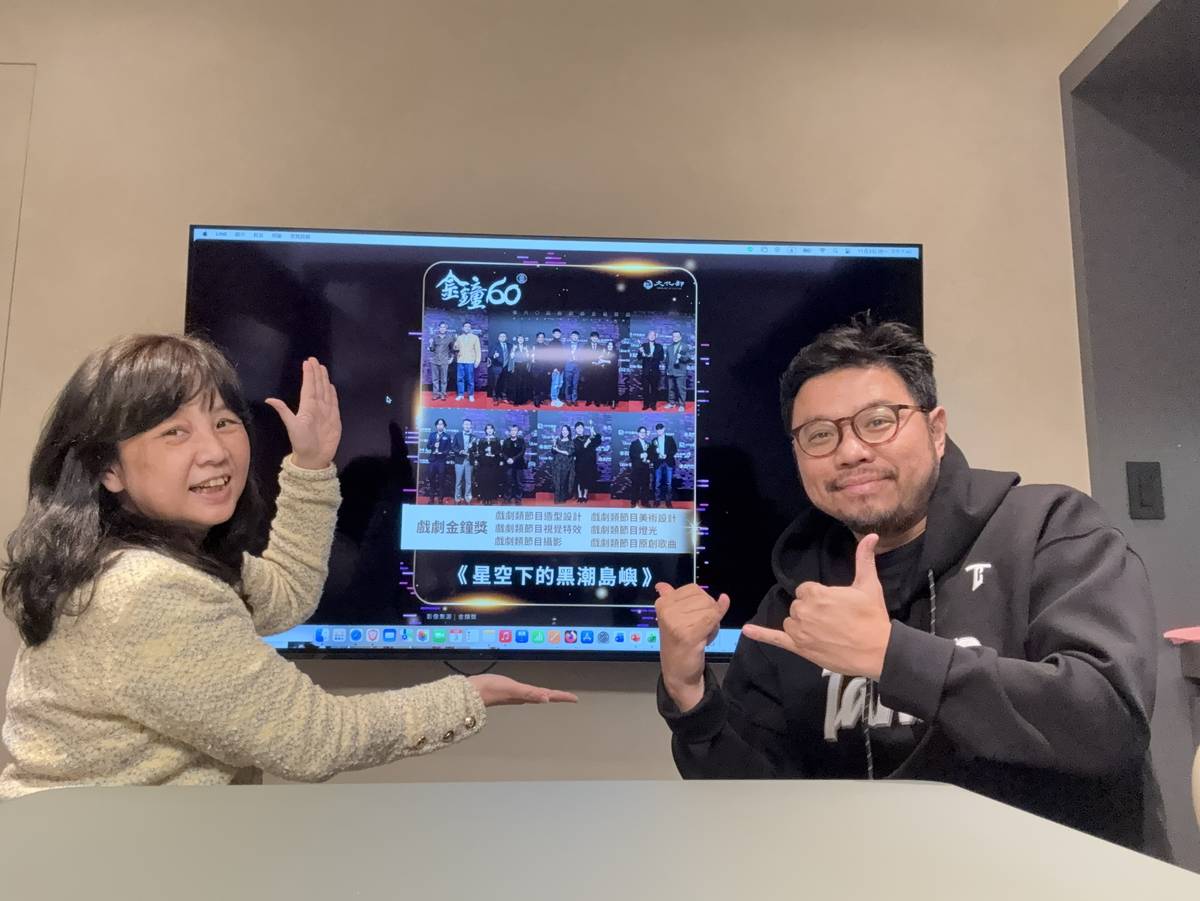 Roger暢談長達數年的艱辛，幾次重重摔下，又一點一點地爬起的過程。
