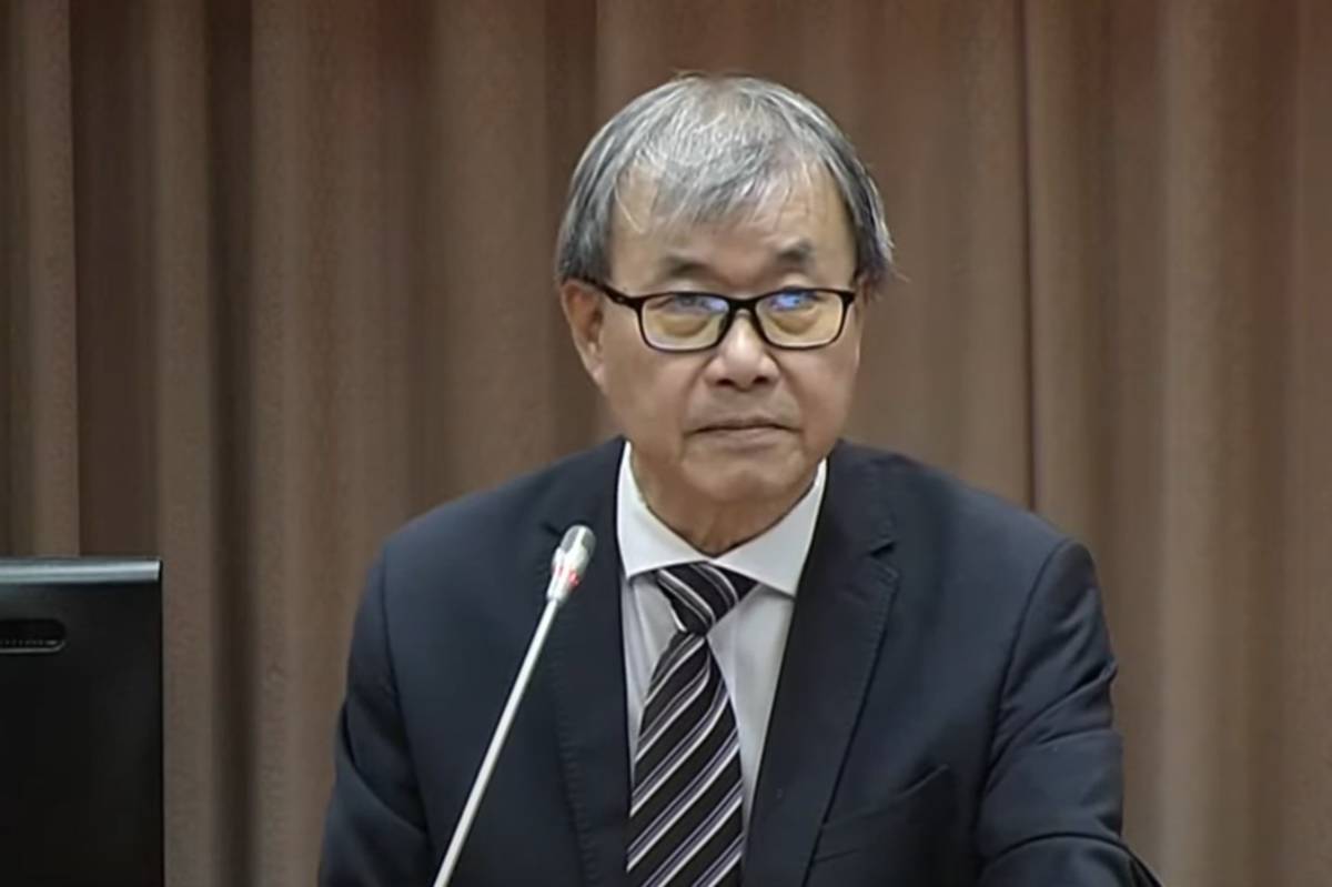 教育部部長鄭英耀出席立院公聽會 表達教育部將修法防校園濫訴