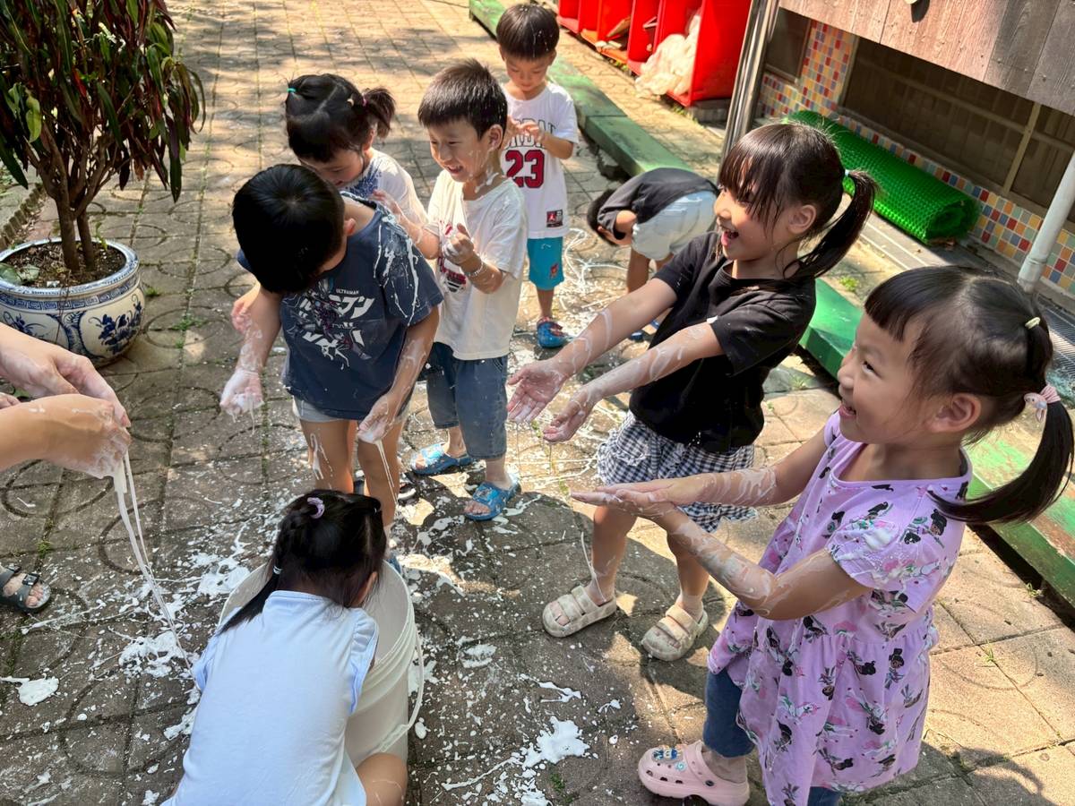 體驗非牛頓流體-先用手玩玩看