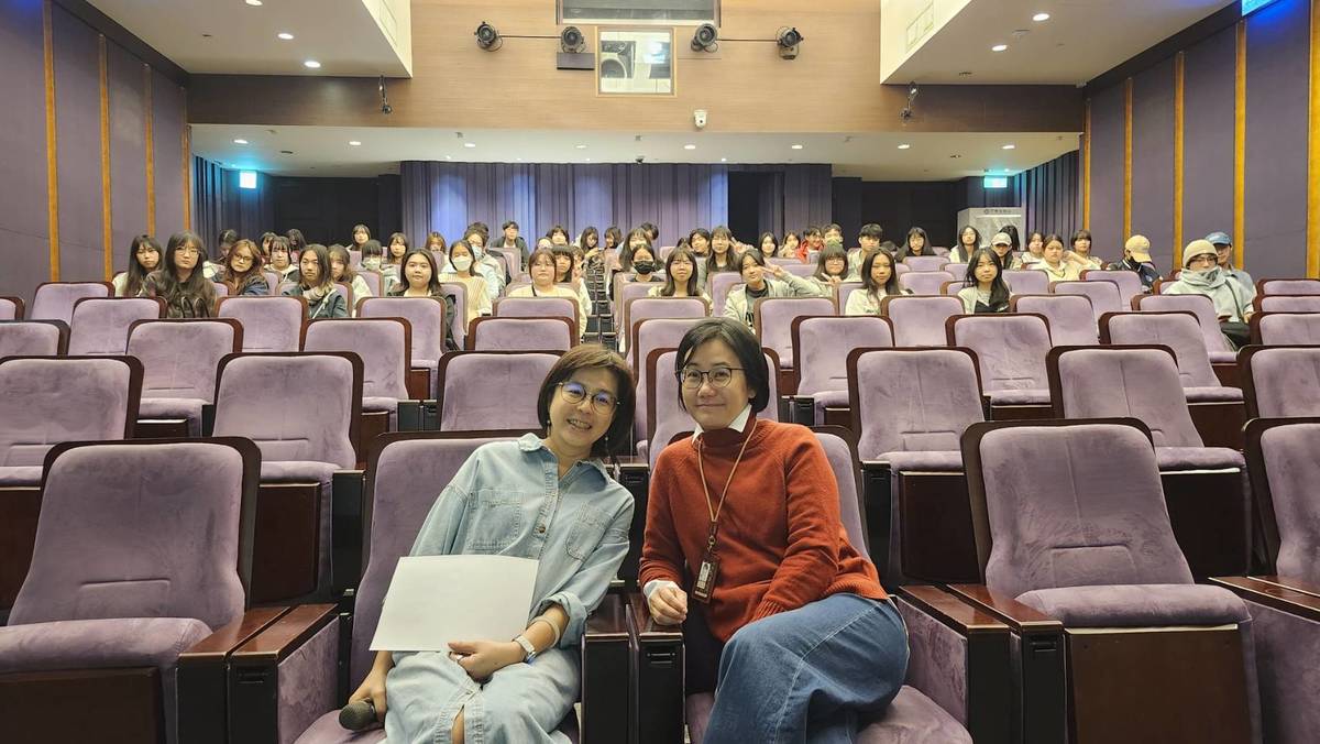 東吳與故宮在文化推廣上緊密合作，故宮更首度開放館舍，提供東吳通識中心上課