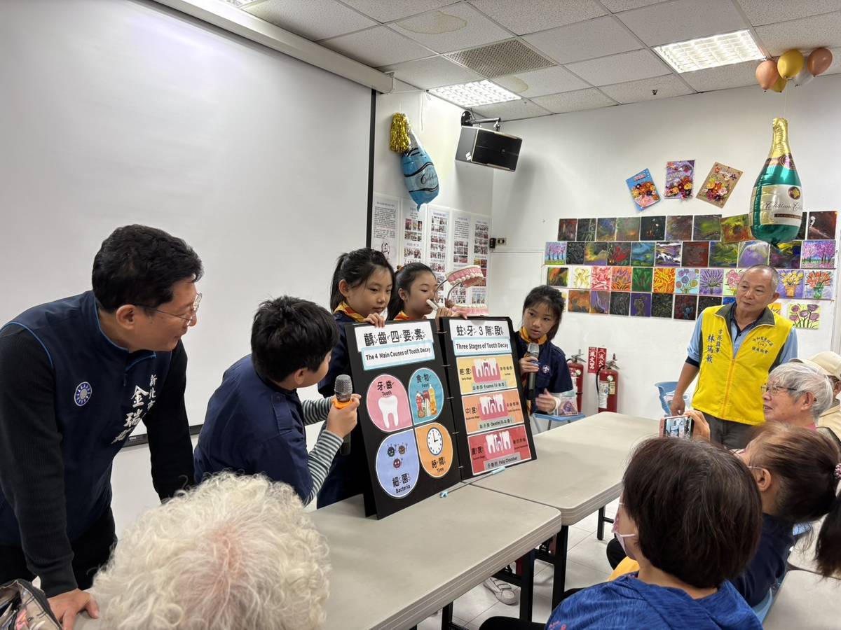 新北自強國小幼童軍深入莒東社區 推廣口腔保健觀念