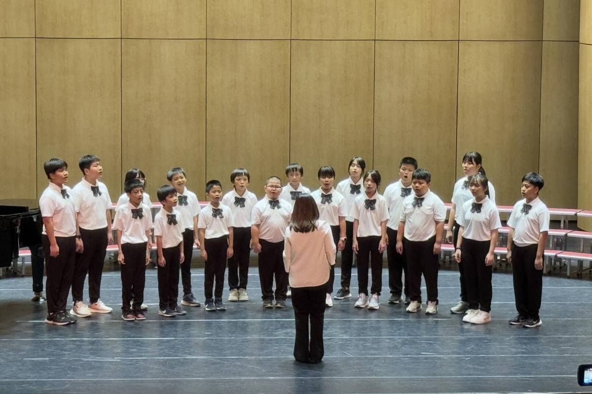 桃園新屋笨港國小在桃園市114學年度鄉土歌謠比賽獲得三個組別的優等第一名