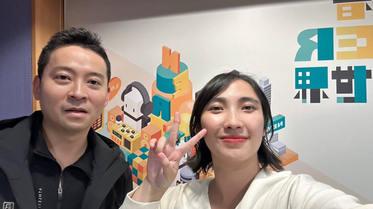 與親切的朱家豪警員合影～