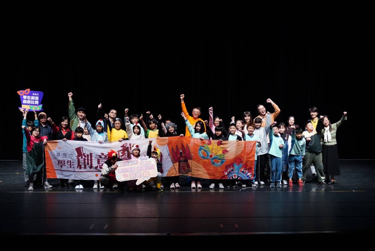 舞臺戲類 國小組 中正國小-小紅帽與大野狼