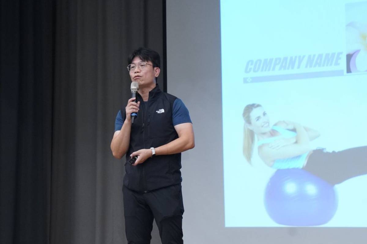 育達科大李建宗老師以自身求學與職涯經驗，向學生分享科系選擇的多元路徑
