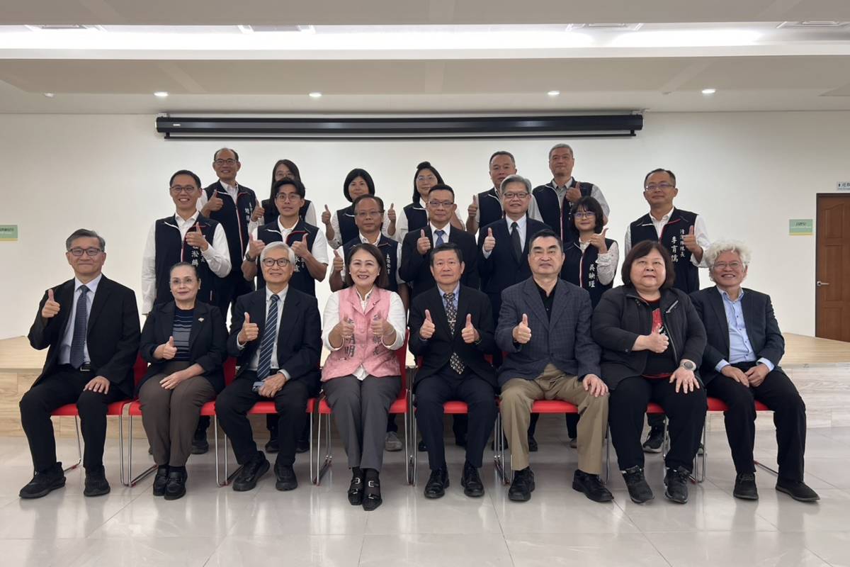 考試院今(2)日，由許舒翔副院長率同考試委員、銓敘部施能傑部長、考選部林明裕次長拜會元長鄉公所。（考試院提供）