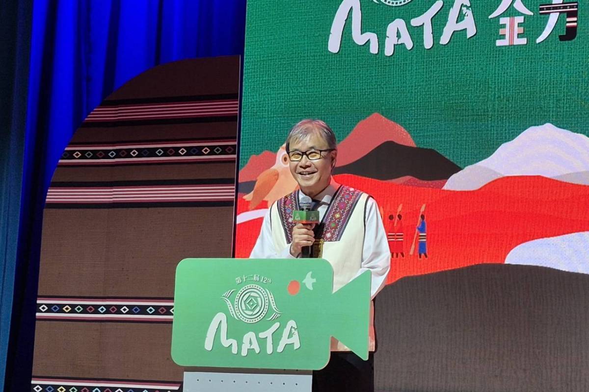 教育部部長鄭英耀致詞