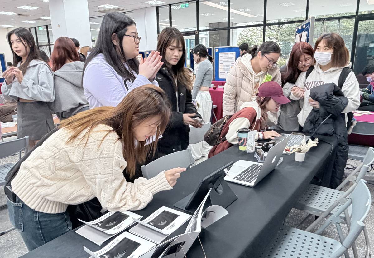 元智大學中語系、應外系攜手展成果，歡迎參觀