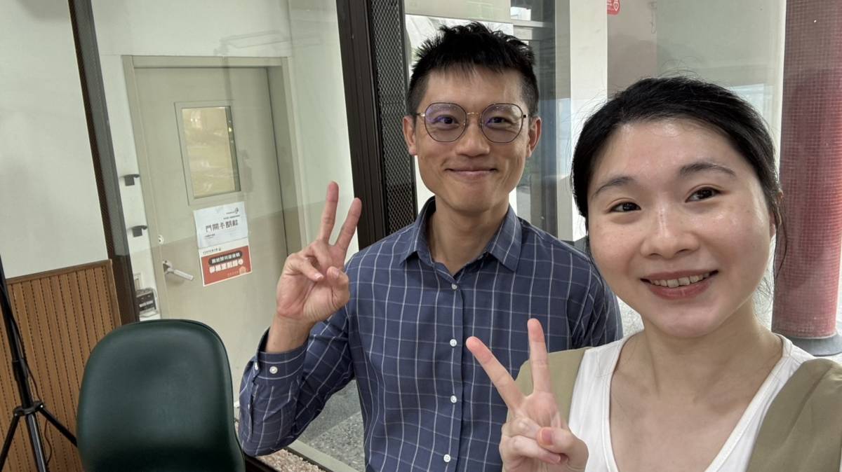 士林地檢署王碩志主任檢察官(左)