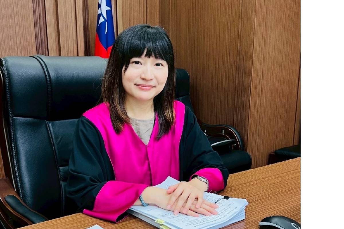 114年公務人員傑出貢獻獎得奬人：臺灣橋頭地方檢察署主任檢察官鄭子薇。（鄭子薇提供）