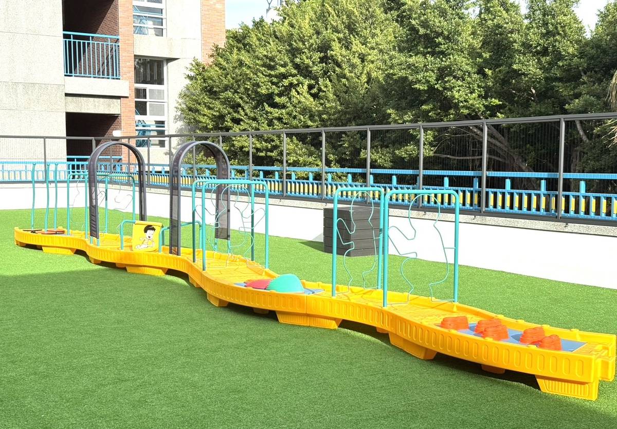 新月非營利幼兒園-戶外體能運動區