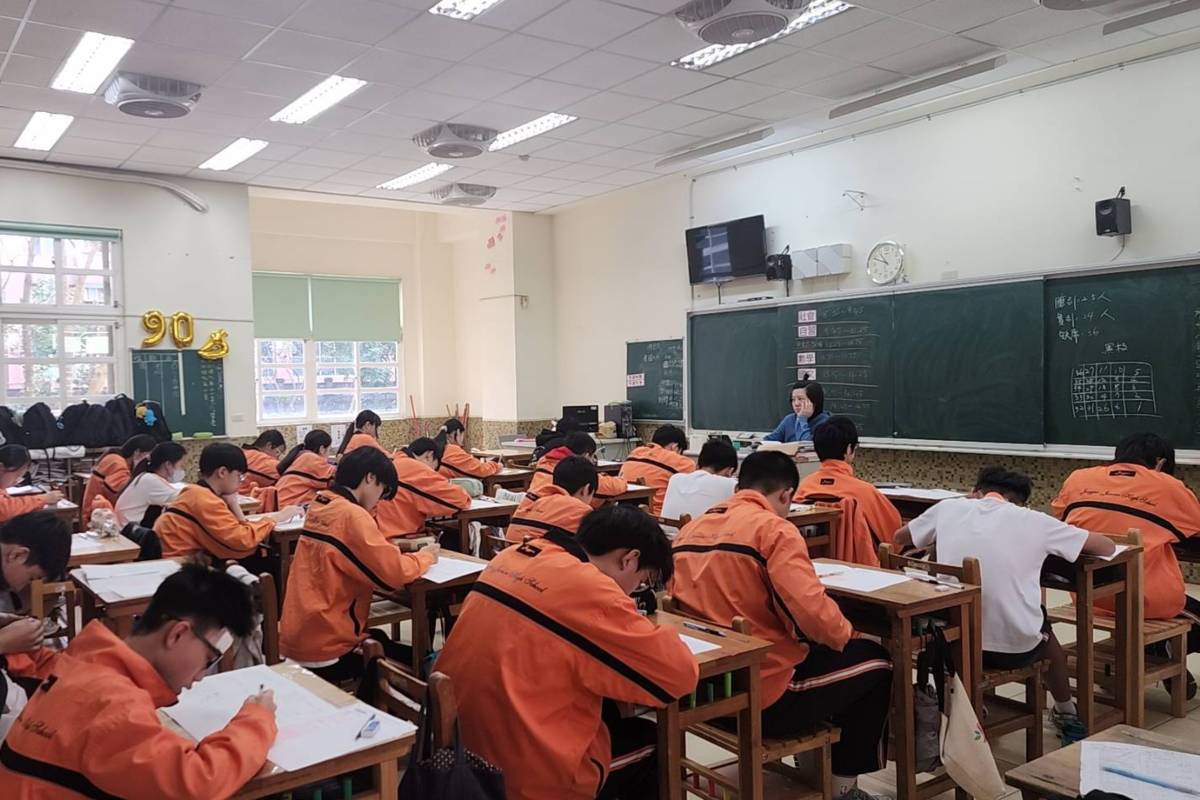 桃園市教育局在12/18、12/19舉辦桃連區高級中等學校免試入學試模擬測驗