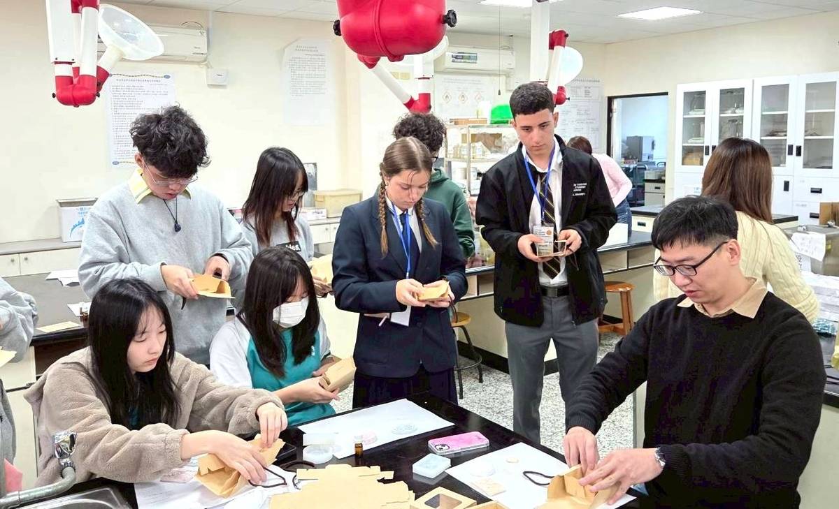 新北高中聯手多校設計亮點STEAM課程，帶領澳洲學生從實作中探索科學與文化之美