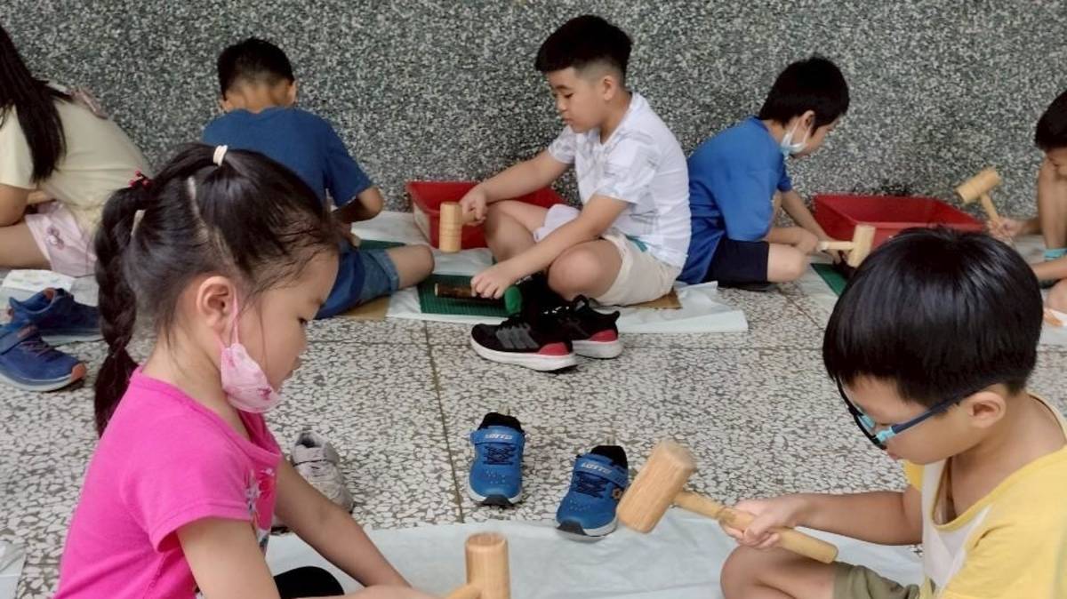 台中霧峰五福國小打造特色課程、引導學生透過雙手體驗生活工藝美學