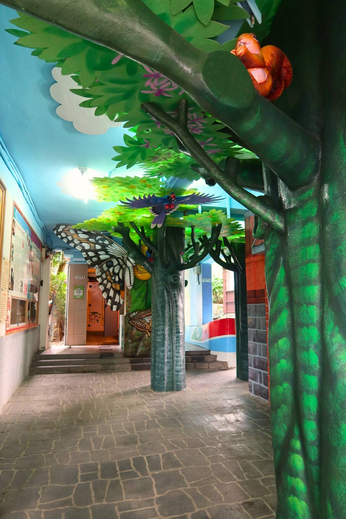 新北市米倉國小打造臺灣原生種藝術廊道