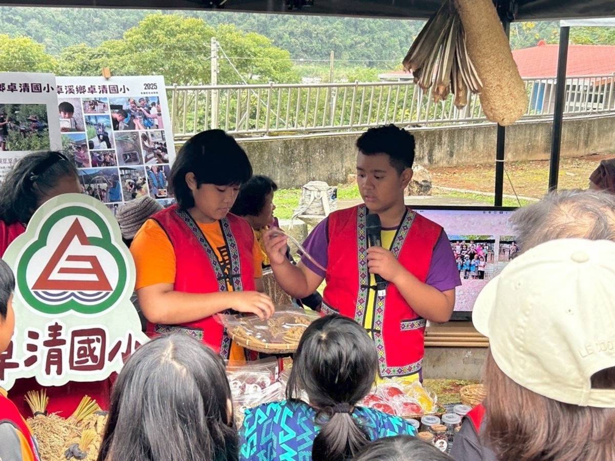 透過文化展演、成果演示與趣味競賽，呈現花蓮場與學校、慈心有機農業發展基金會攜手推動原鄉食農教育的成果。