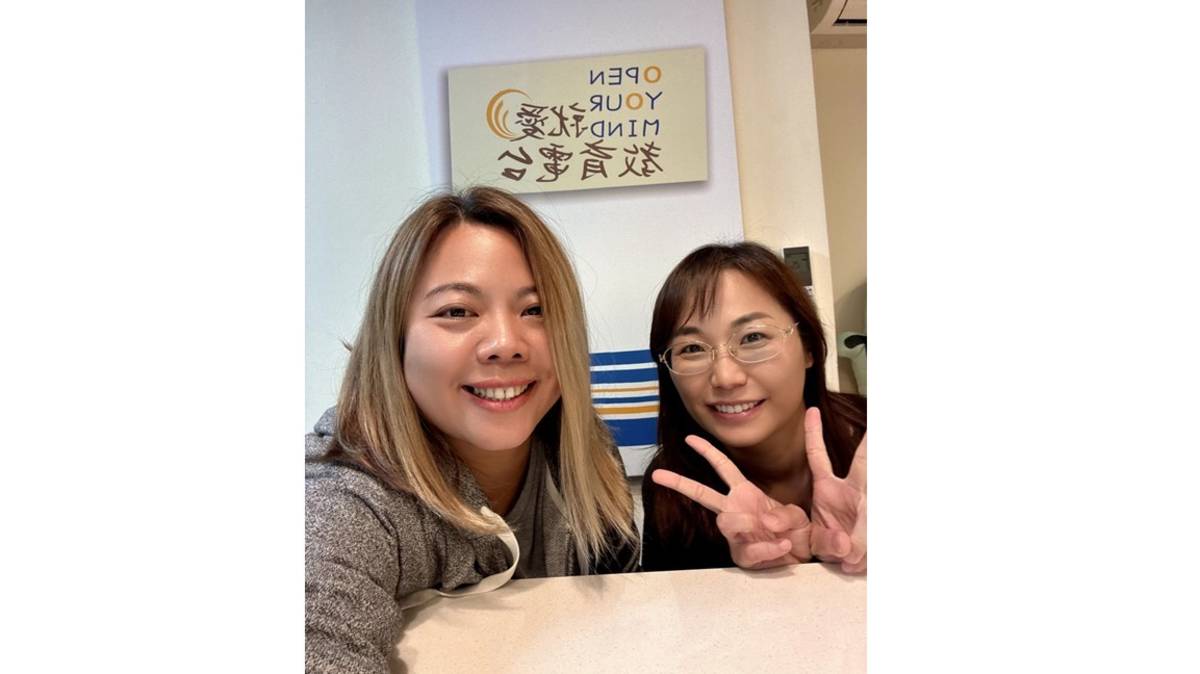 陳恬如(左)努力帶動社區營造希望為孩子們打造更好的環境