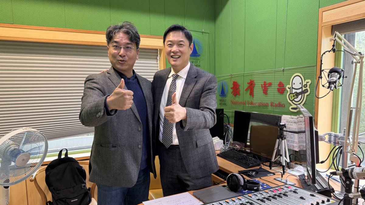 來賓：李其昌 國立臺灣藝術大學 藝術與人文教學研究所教授