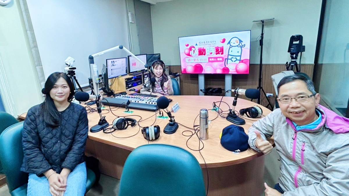 圖3-2端端主持人 vs 午後的素描時光  (中和社大)