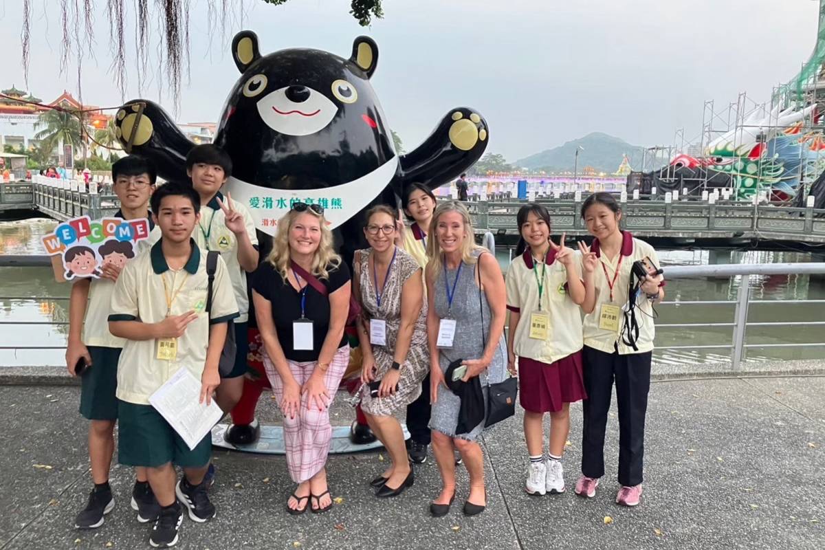 高雄市立福山國中結合教學活動與在地資源，讓學生進行文化介紹雙語展能