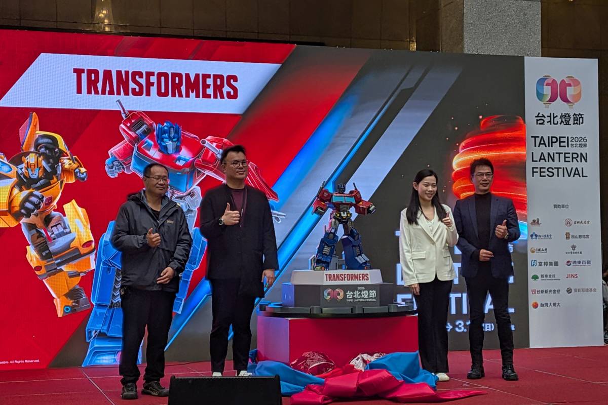 花博展區將推出以「變形金剛柯博文」為主題、高10公尺的主題燈組和光影展演