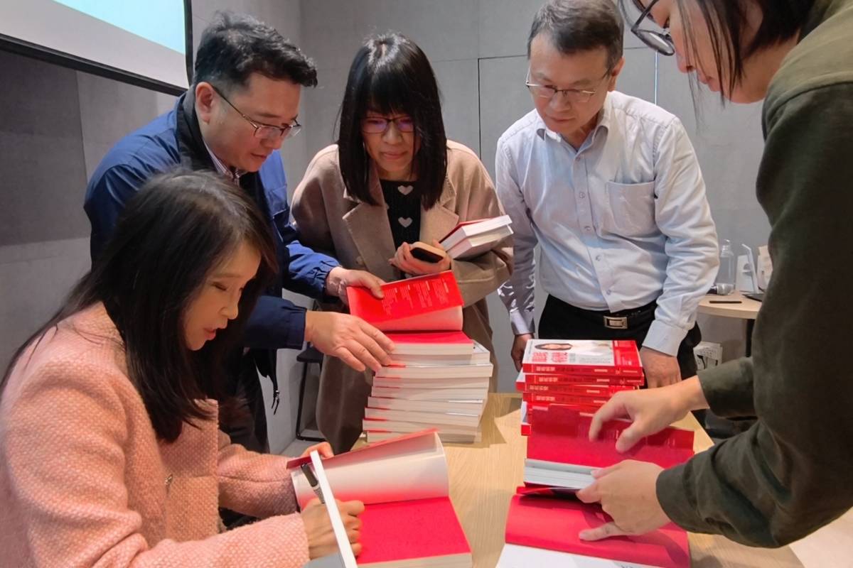 近年來眼底病變患者似乎有「激增」趨勢，視網膜權威 陳珊霓教授新書發表，造福廣大的眼疾患者。