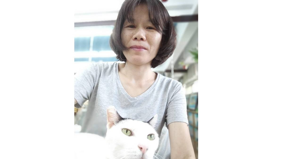 人類、動物與環境是相互依存的動態系統，禽流感等疫情不僅威脅畜牧業，也會大量感染野鳥，並透過遷徙將病毒傳播至全世界，破壞自然生態，忽視動物福利往往是為了追求當前的經濟利益，卻將防疫、環境污染等「外部成本」留給子孫後代承擔，改善動物福利是維護公共衛生的關鍵防線。（圖片由陳玉敏提供）