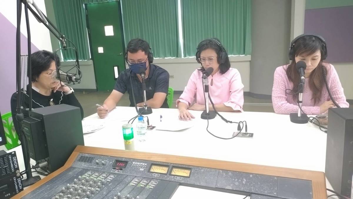 1150130張菌倩校長訪問新營國小莊蕙元主任、張振宇老師，安定國中張琬婷老師