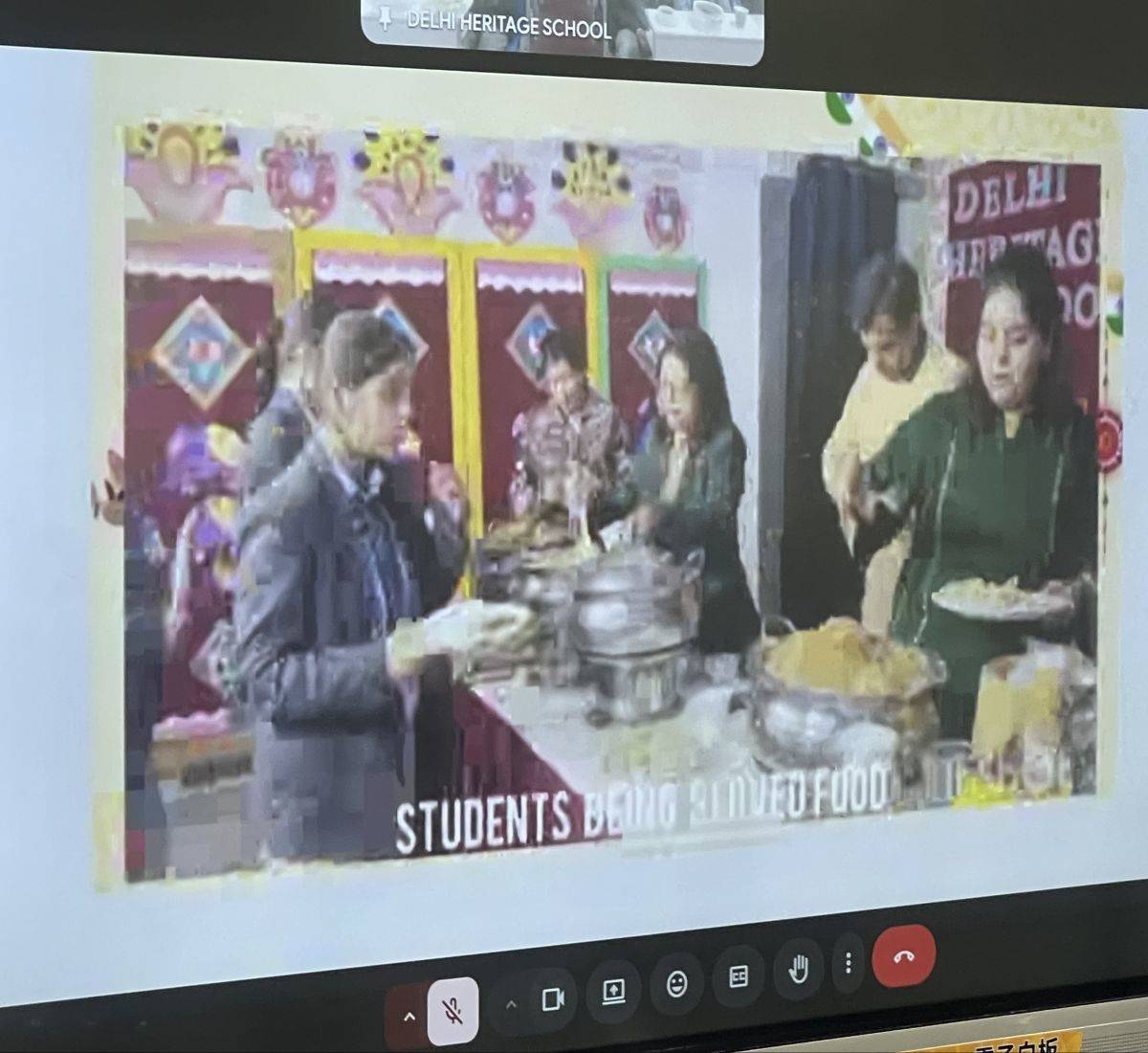 印度姊妹校師生享用臺灣的營養午餐