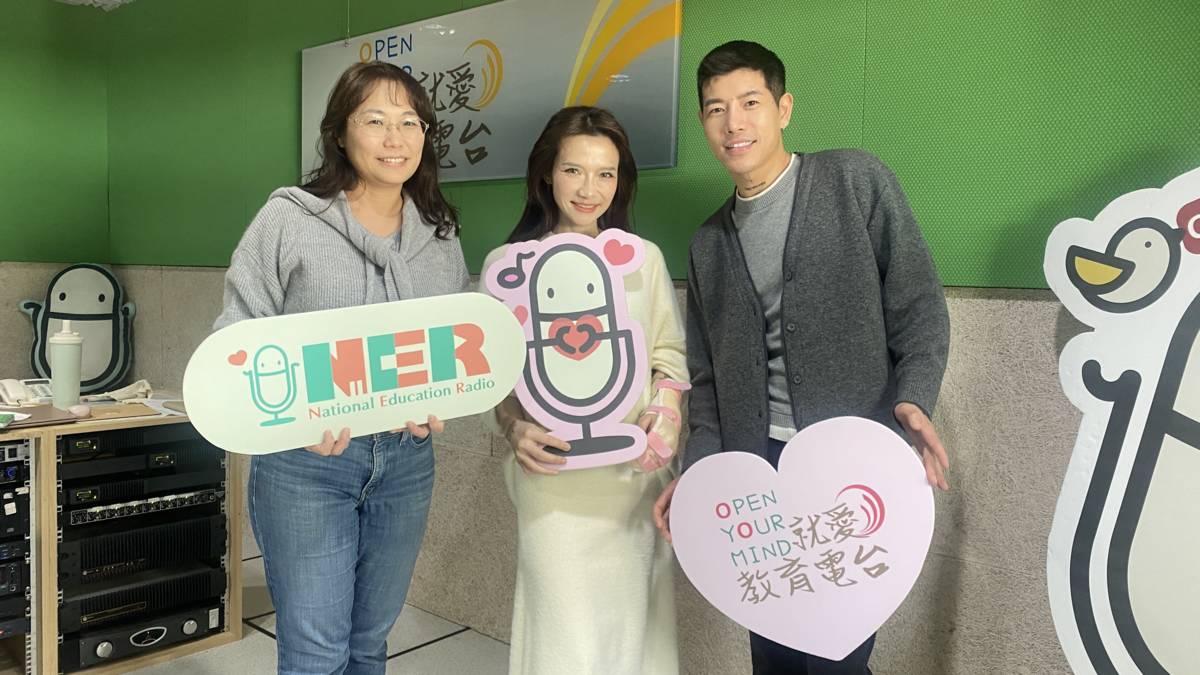 瑞亞(中)人生中有許多重大挫折但她都堅強地重新振作起來