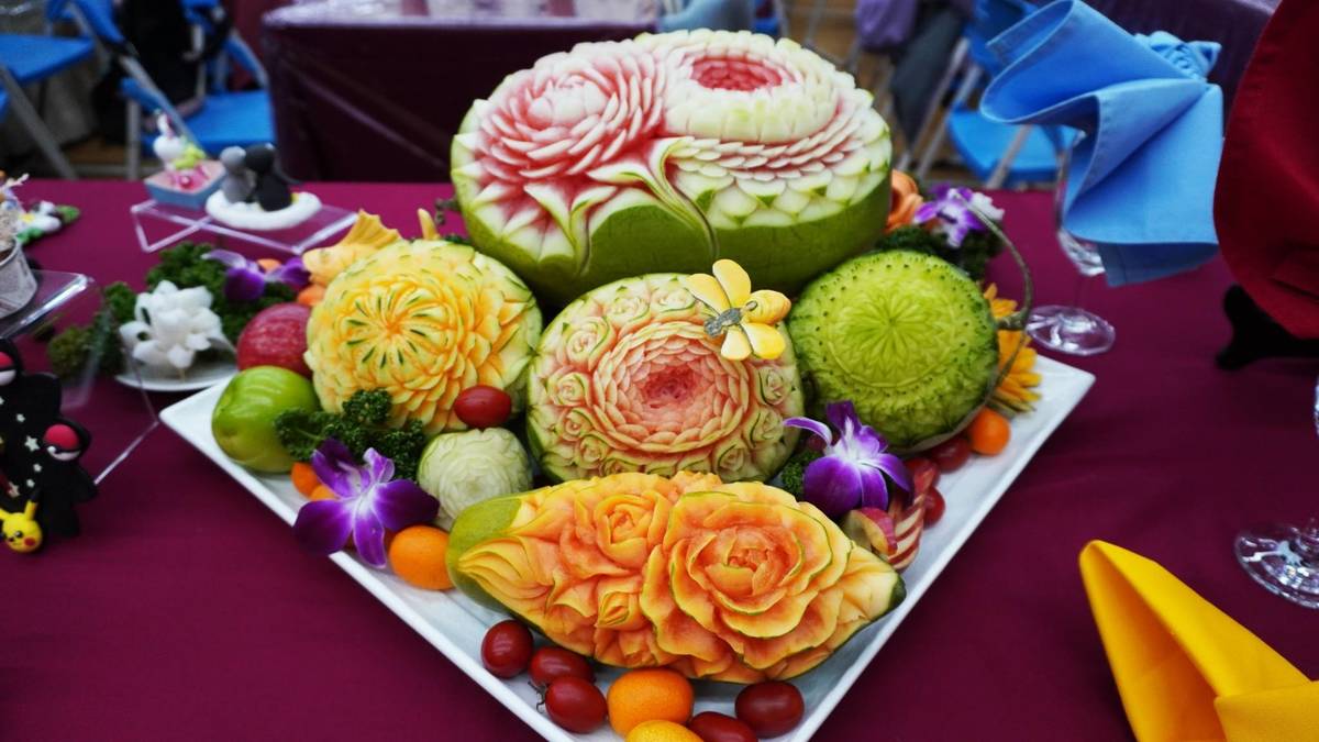 餐檯上的每一道料理，都是同學們用雙手寫下的成長故事