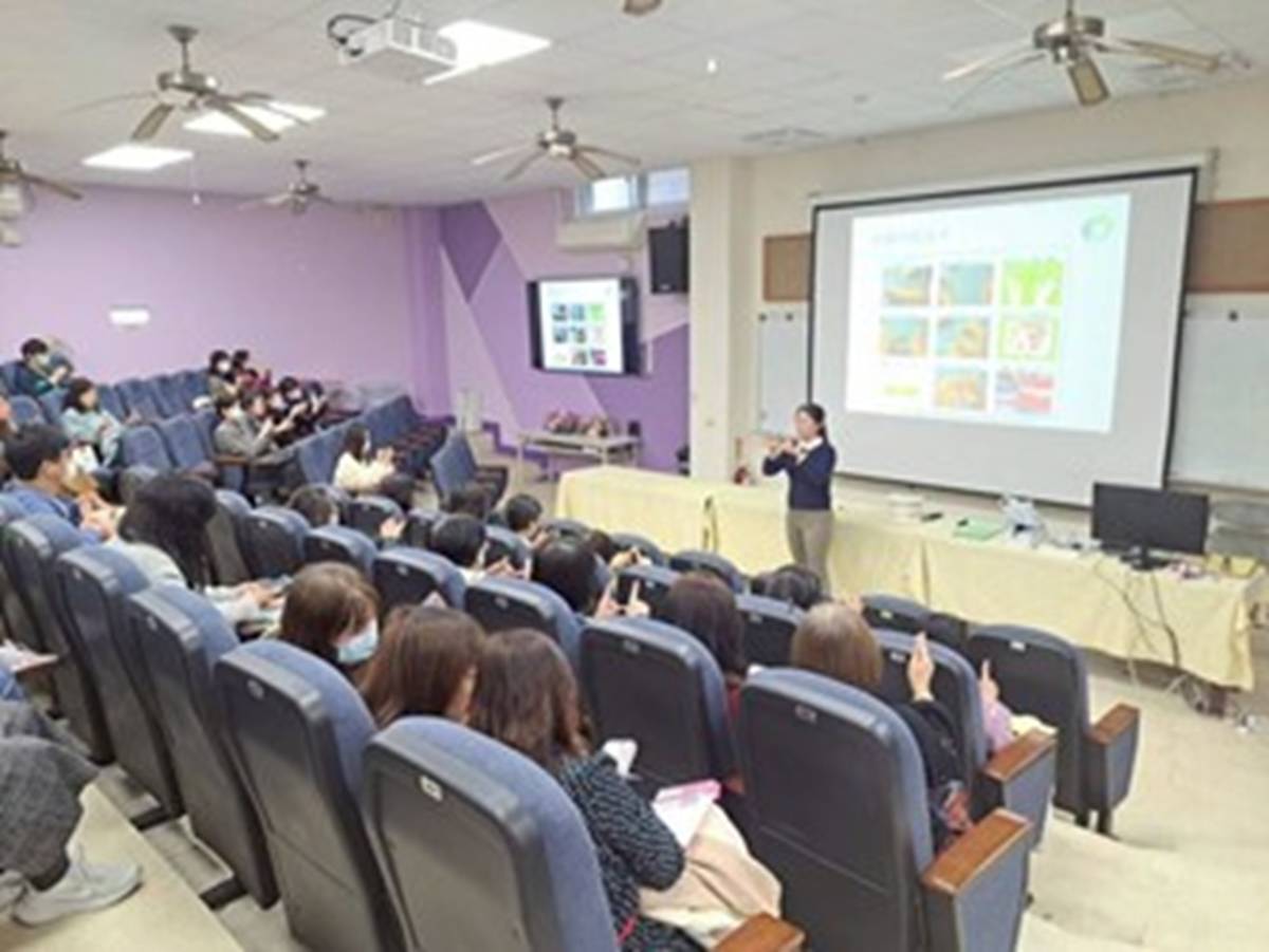 愛牙護齒教師研習 (教育部提供)