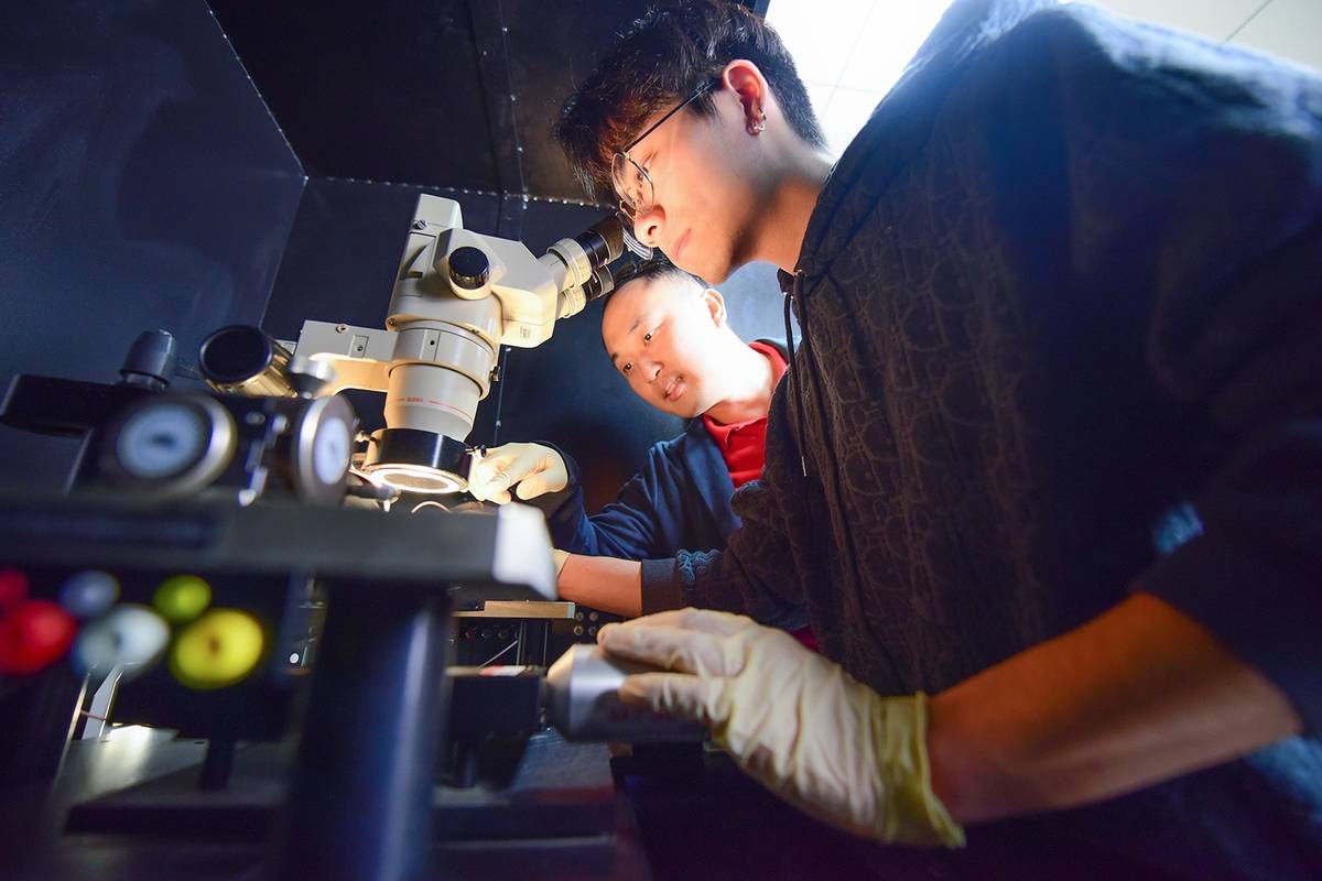 中原大學半導體產業學士學位學程將於115學年度首度招收新生，透過模組化課程、產業