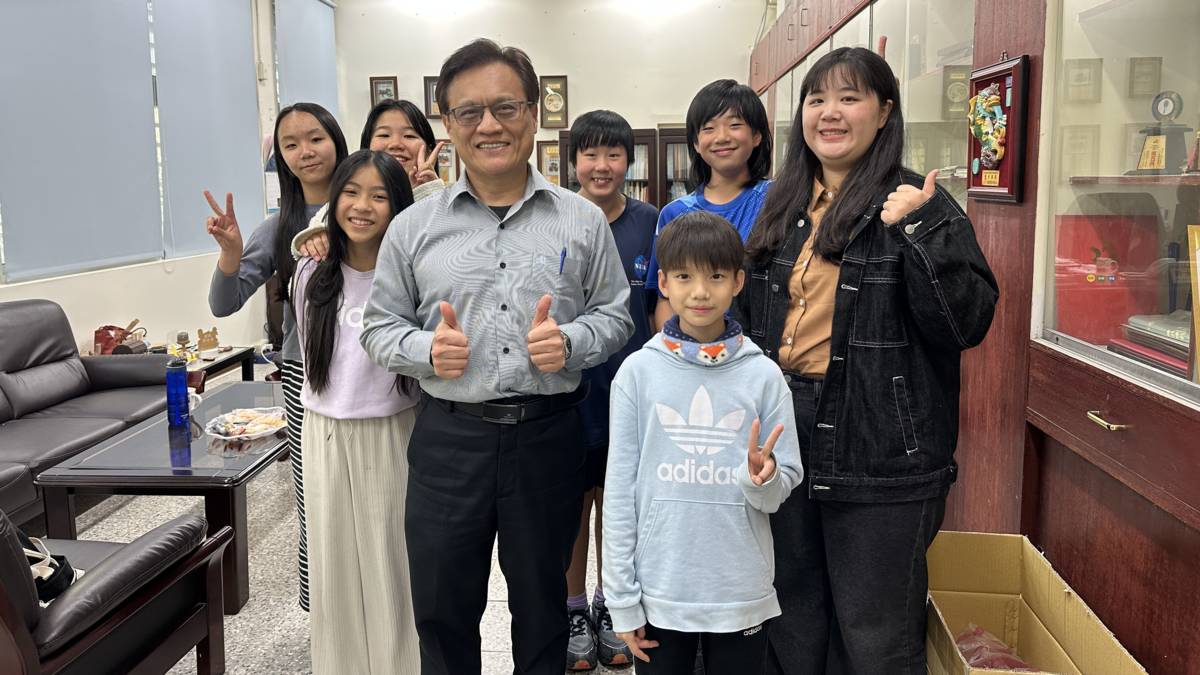 113學年度視力保健績優學校遴選＿臺北市士林區雙溪國民小學＿採訪合照