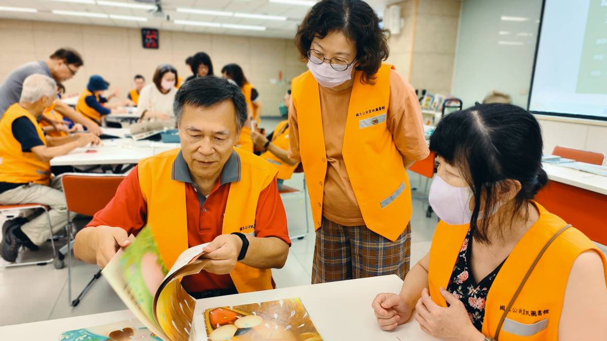 館員「超能力」：從尋找遺失的書到修補破損的靈魂