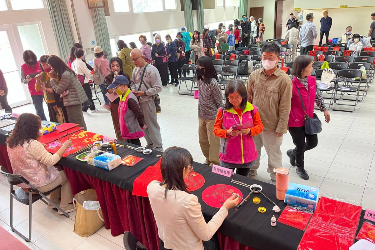 熱鬧的活動現場.jpg