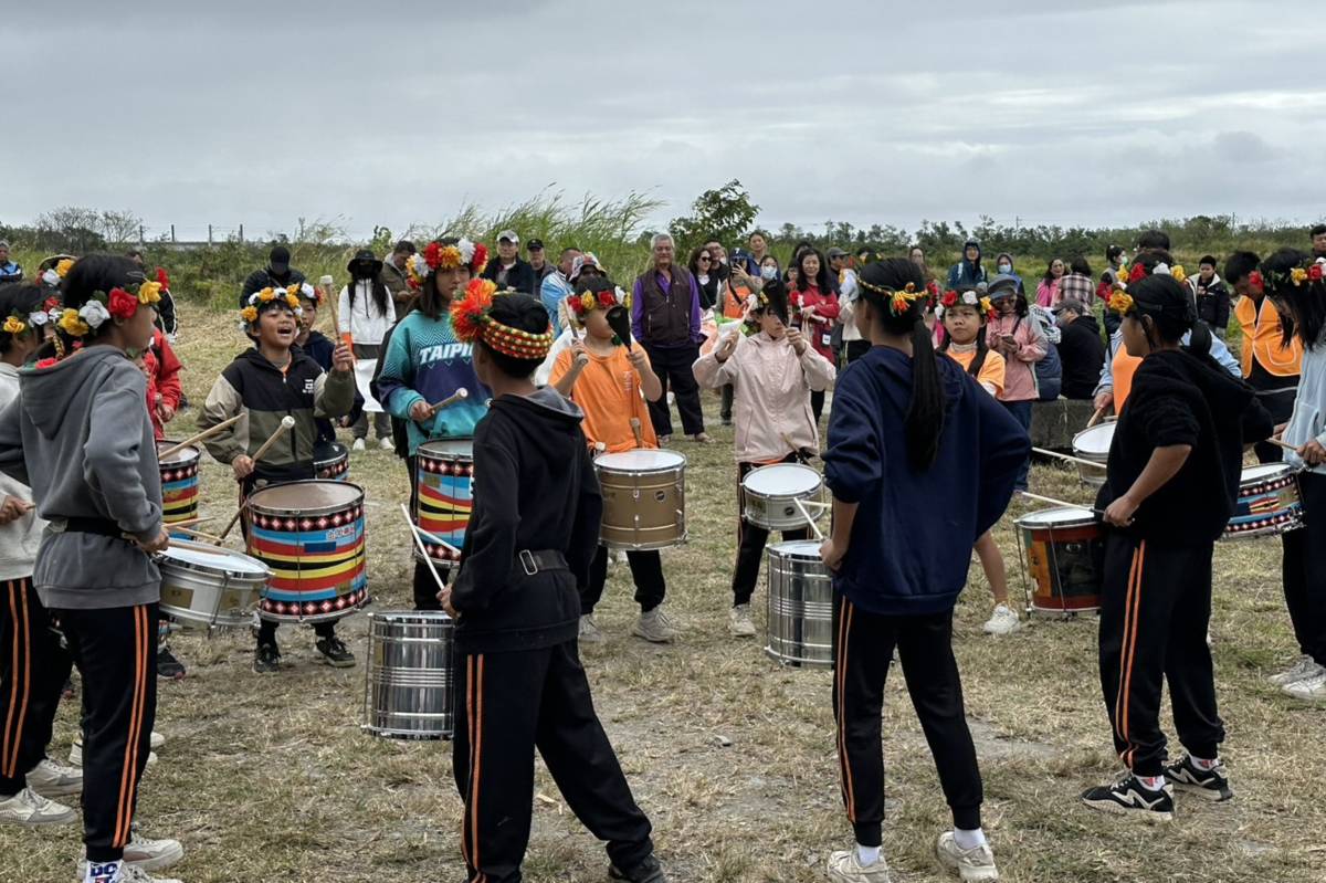 太平國小帶來森巴鼓表演